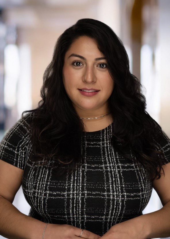 Vannia Valencia, MSW, LCSW therapist in naperville il